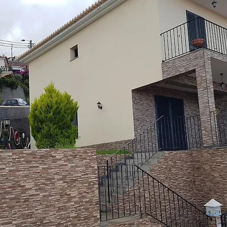 Sea View Andrade 3 Bedroom House *