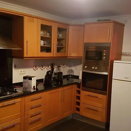 Sea View Andrade 3 Bedroom House بيت للعطل