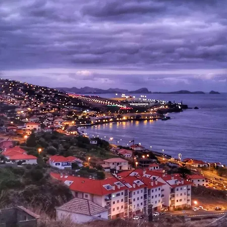 Dom wakacyjny Sea View Andrade 3 Bedroom House